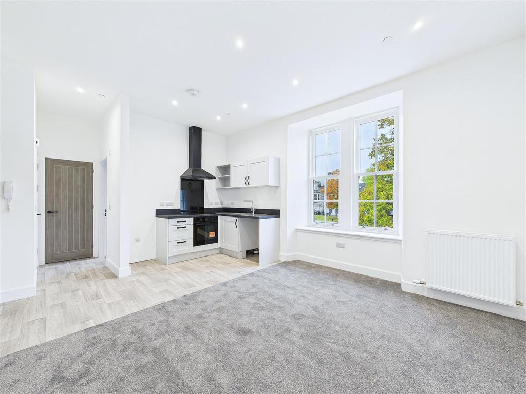 Sitting Room / Kitchen / Dining Area