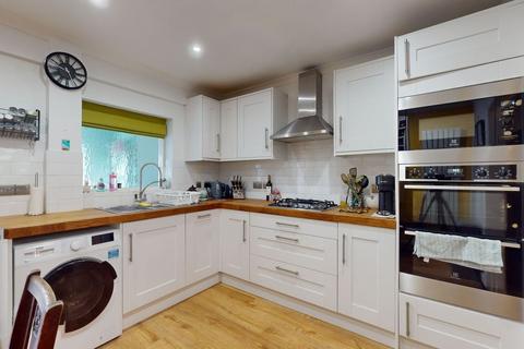 2 bedroom terraced house for sale, Grove Place, Faversham, Kent, ME13