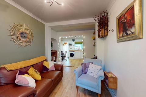 2 bedroom terraced house for sale, Grove Place, Faversham, Kent, ME13