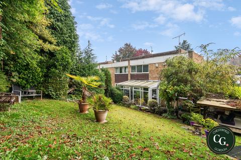 4 bedroom townhouse for sale, Greenwood Gardens, Caterham CR3