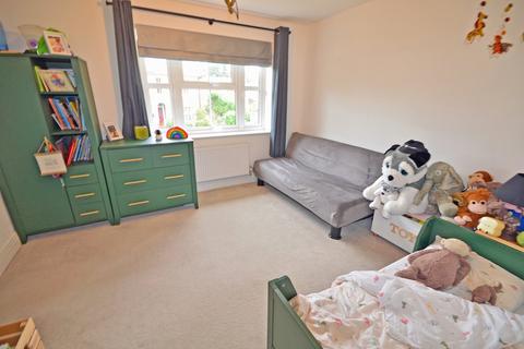 65 Guildford Road, Frimley Green, Camberley, GU16 6NN