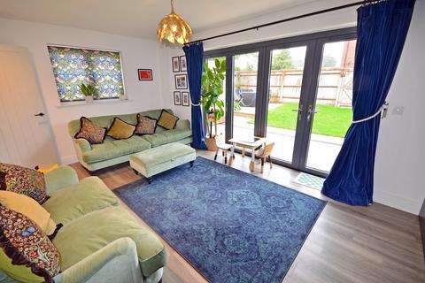 65 Guildford Road, Frimley Green, Camberley, GU16 6NN