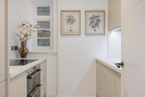 2 bedroom flat for sale, Dukes Lane, London, W8