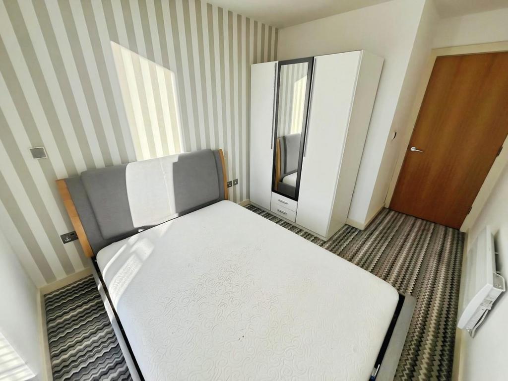Second bedroom