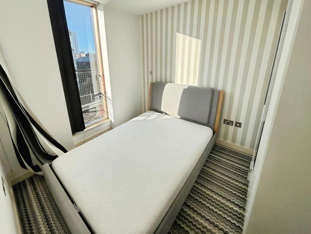 Second bedroom