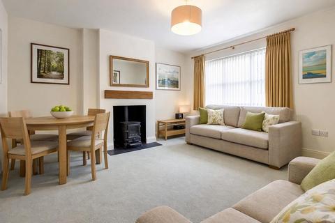 3 bedroom semi-detached house for sale, Coach House Cottage, Maltings Drive, Epping