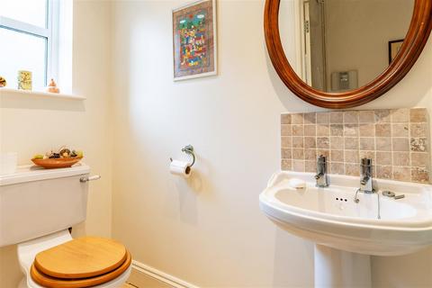 3 bedroom semi-detached house for sale, Coach House Cottage, Maltings Drive, Epping