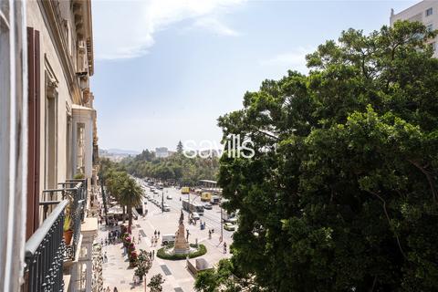 6 bedroom apartment, Apartment In Alameda Principal, Málaga