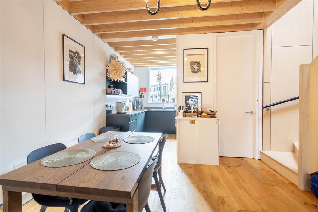 Living Room / Diner