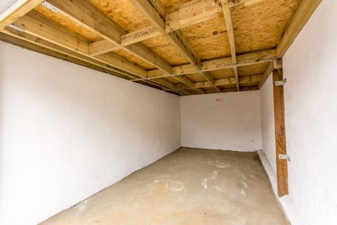undefined, North Circular Road, Neasden, London, NW2