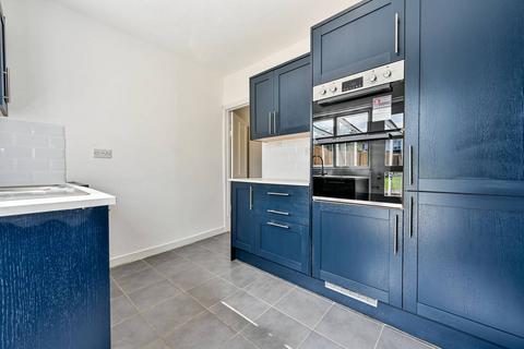 3 bedroom terraced house to rent, King Henrys Road, Kingston, Kingston upon Thames, KT1