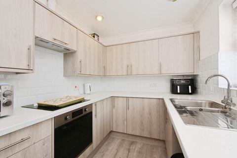 2 bedroom bungalow for sale, Garburn Grove, North Yorkshire YO30
