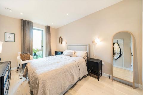 1 bedroom flat for sale, Balham High Road, London SW17