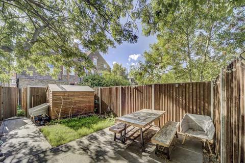 2 bedroom flat for sale, Pathfield Road, London SW16