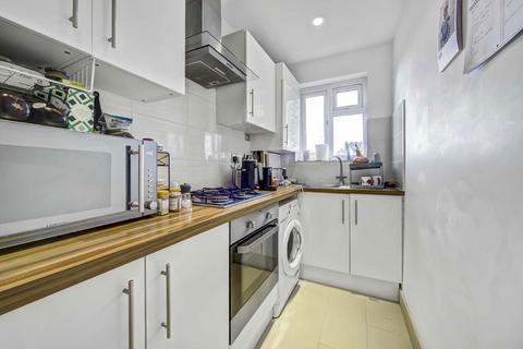 2 bedroom flat for sale, Pathfield Road, London SW16
