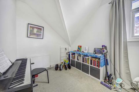 Flat D, 3 Pathfield Road, Streatham, London, SW16 5NZ
