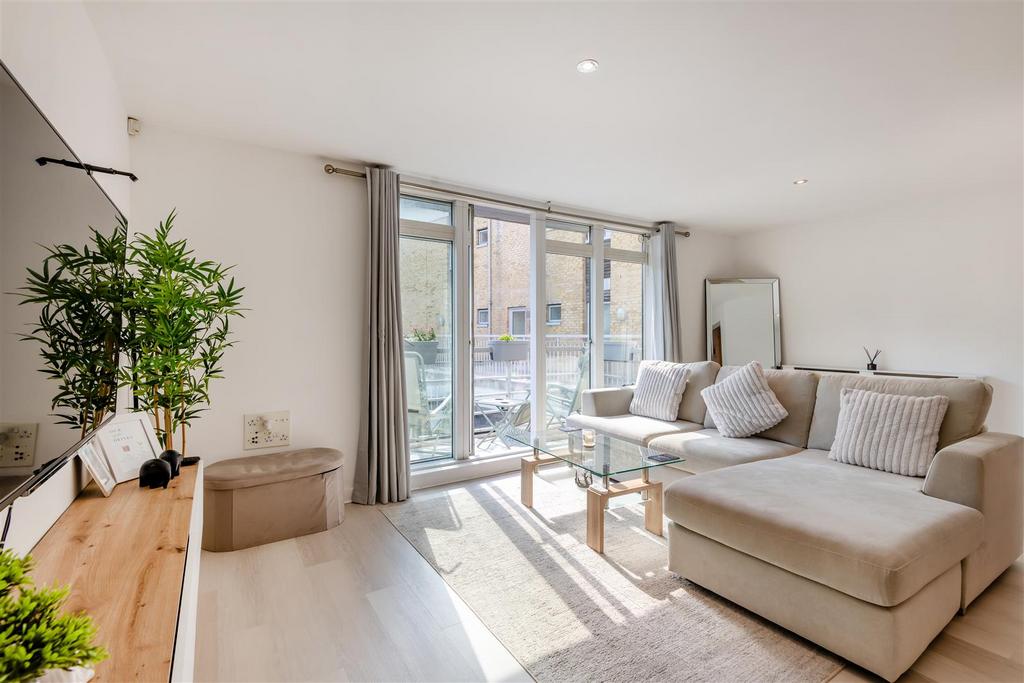 8662224-interior11.jpg