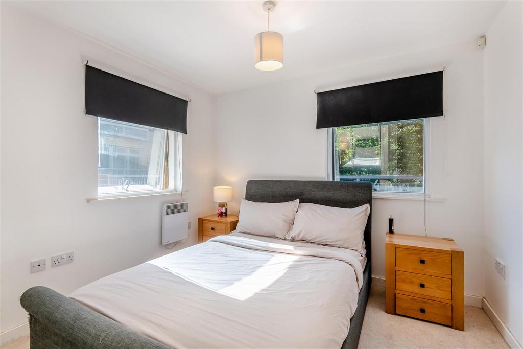 8662224-interior01.jpg
