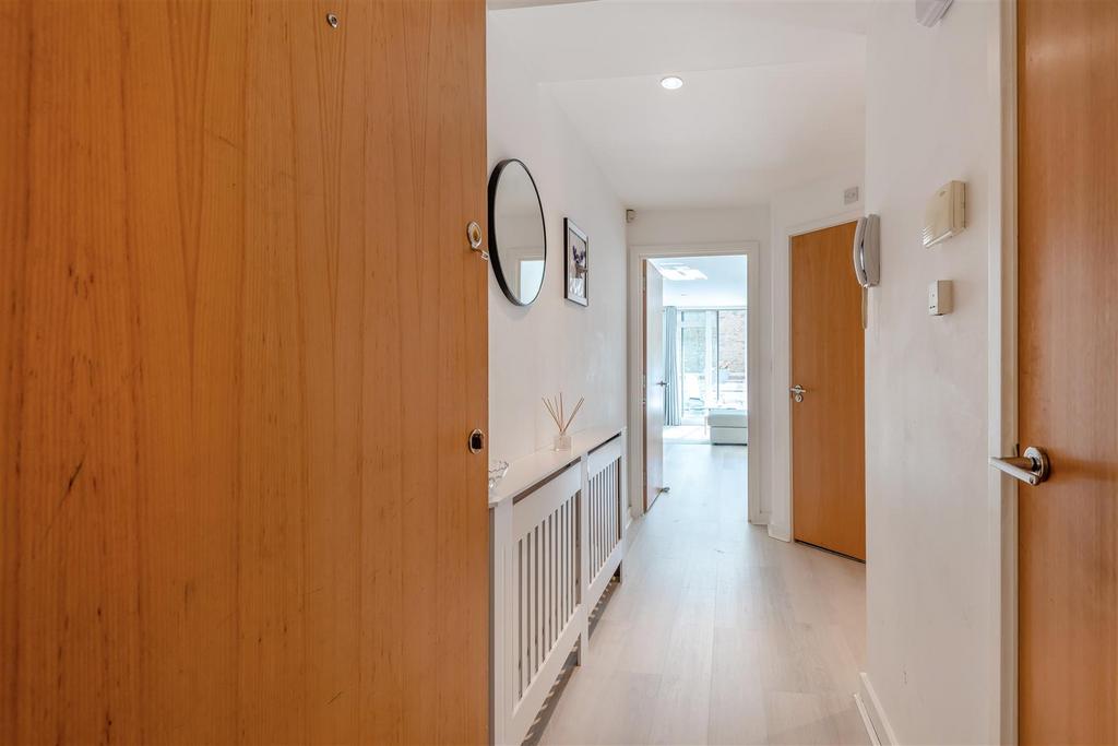 8662224-interior06.jpg