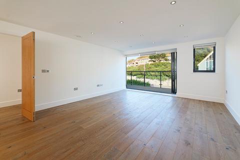 2 bedroom apartment for sale, Court Road, Hythe, CT21