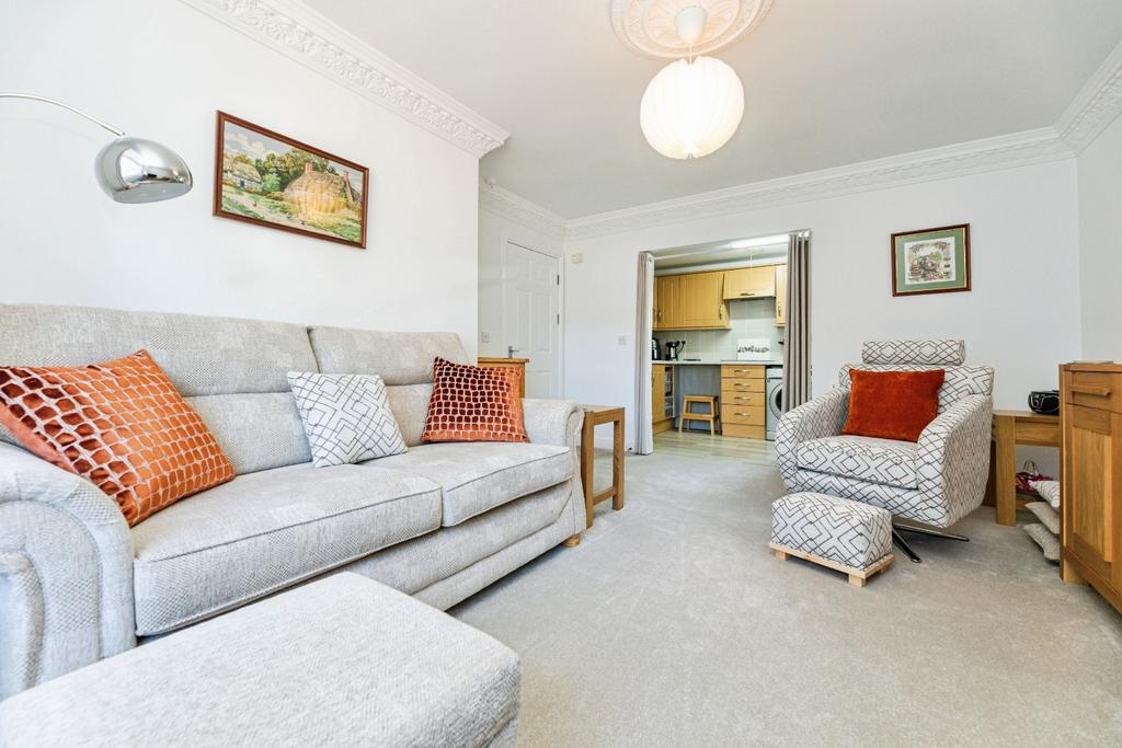 Pbox-living room-347392.jpg