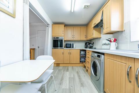2 bedroom apartment for sale, Cowley Lane, Chapeltown, Sheffield