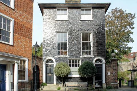 Bartholomew House Castle Gate, Lewes, BN7 1YS