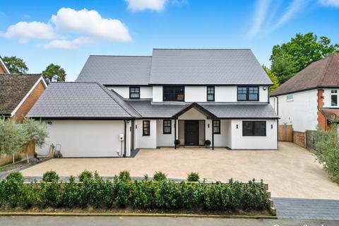 undefined, Park Way, Shenfield, CM15