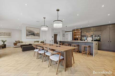 undefined, Park Way, Shenfield, CM15