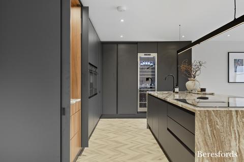 undefined, Park Way, Shenfield, CM15