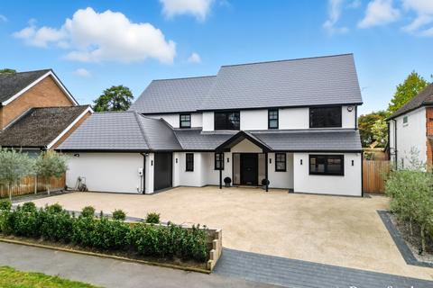 Park Way, Shenfield, CM15