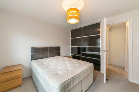 2 bedroom apartment to rent, Westcott Road, London, SE17