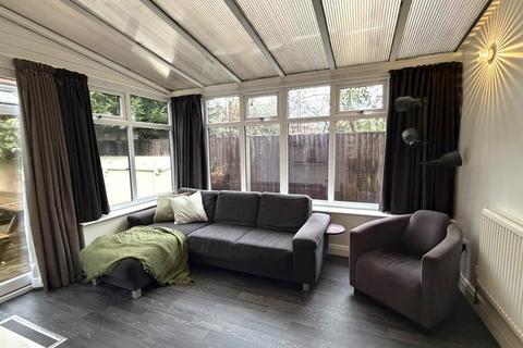 1 bedroom in a house share to rent, Radcliffe Road, West Bridgford, Nottingham, NG2 5HH