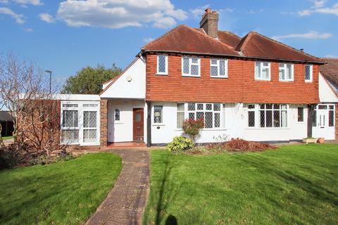 undefined, Woodmere Avenue, Shirley