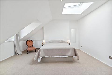 3 bedroom maisonette for sale, Askew Road, London W12