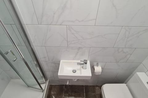 1 bedroom apartment to rent, Kilburn High Road, London, NW6