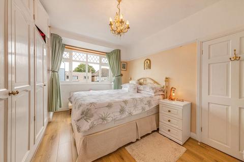 undefined, Streatham Vale, London SW16
