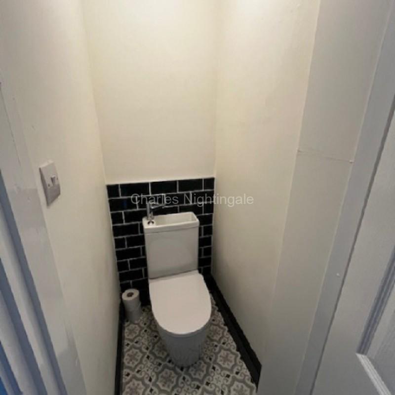 Cloakroom/w.c