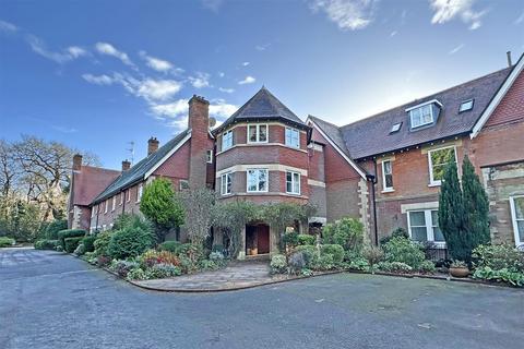 undefined, Holmesdale Park, Coopers Hill Road, Nutfield