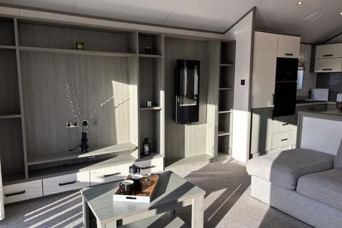 2 bedroom park home for sale, Smithy Leisure Park