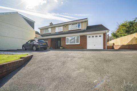 Llangyfelach Road, Tirdeunaw, Swansea