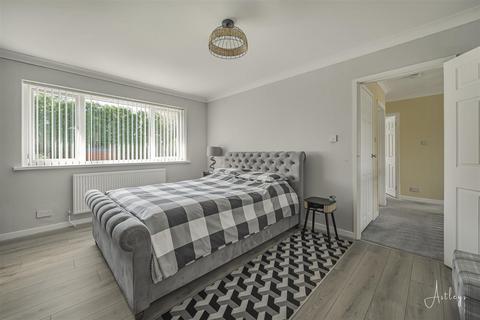 4 bedroom detached house for sale, Llangyfelach Road, Tirdeunaw, Swansea