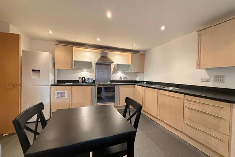 2 bedroom apartment for sale, 2 Gilbert House, Elmira Way, Salford