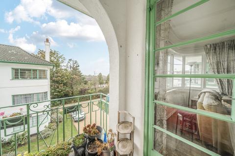 2 bedroom apartment for sale, Pinner Court, Pinner, Middlesex