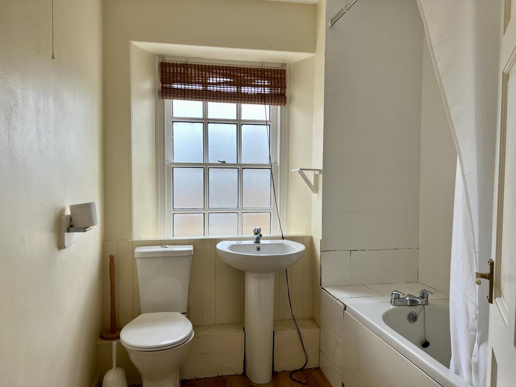 100c High Street, Kirkcudbright - Williamson and H