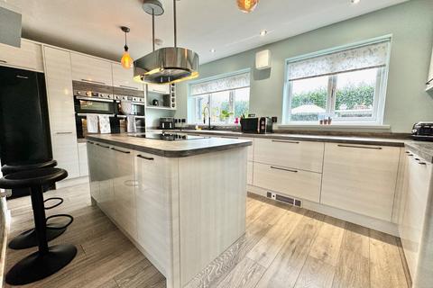 16 Argyll Crescent, Muxton, Telford, TF2 8PR