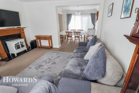 4 bedroom semi-detached house for sale, Heather Road, Belton