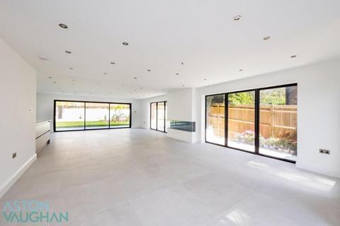 undefined, Woodlands, Hove BN3
