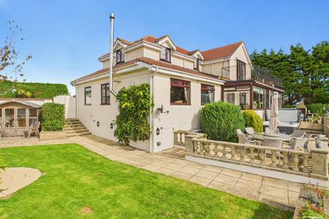 5 bedroom detached house for sale, Teignmouth Road, Maidencombe