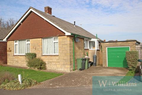 2 bedroom bungalow for sale, Kennedy Close, Wootton Bridge, Ryde, Isle of Wight
